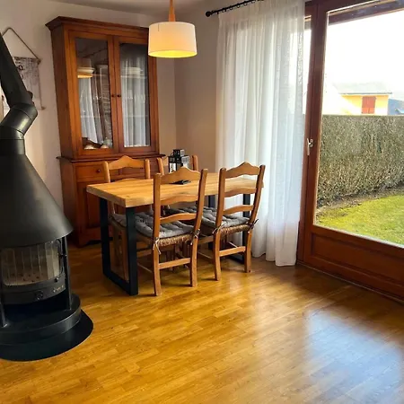 Apartment Con Piscina Y Wifi En Santa Leocadia